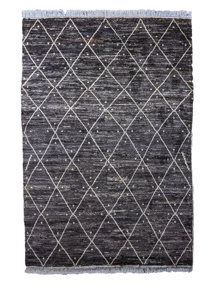 Amara Hand Knotted Rug - 272 × 156 cm (8'11" x 5'1")