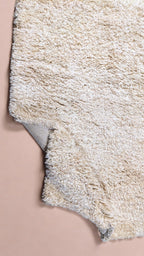 Axiom Shaggy Hand Knotted Rug - 275 x 196 cm