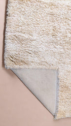 Axiom Shaggy Hand Knotted Rug - 275 x 196 cm