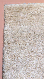 Axiom Shaggy Hand Knotted Rug - 275 x 196 cm