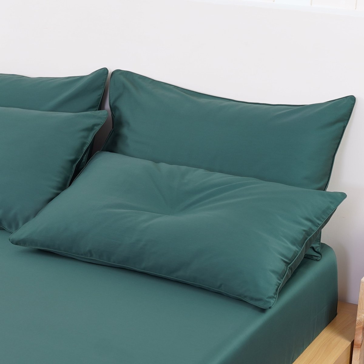 Ackly Bamboo - Royal Green Duvet Cover, Fitted Sheet & Pillowcases Set