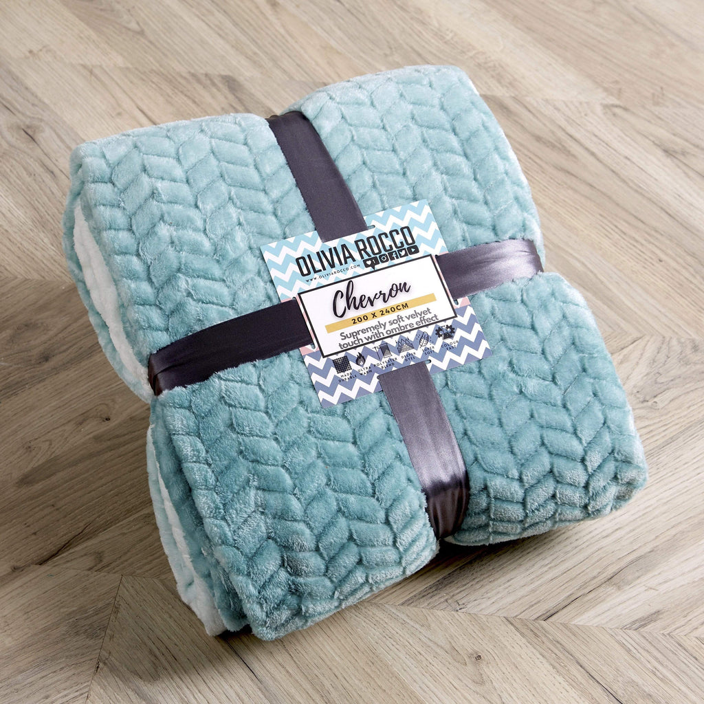 OLIVIA ROCCO Chevron Ombre Throw Blanket Oversized Chunky Soft Fleece for Sofa or Bed All-Season Comfort in Calming Colours - Nest UK