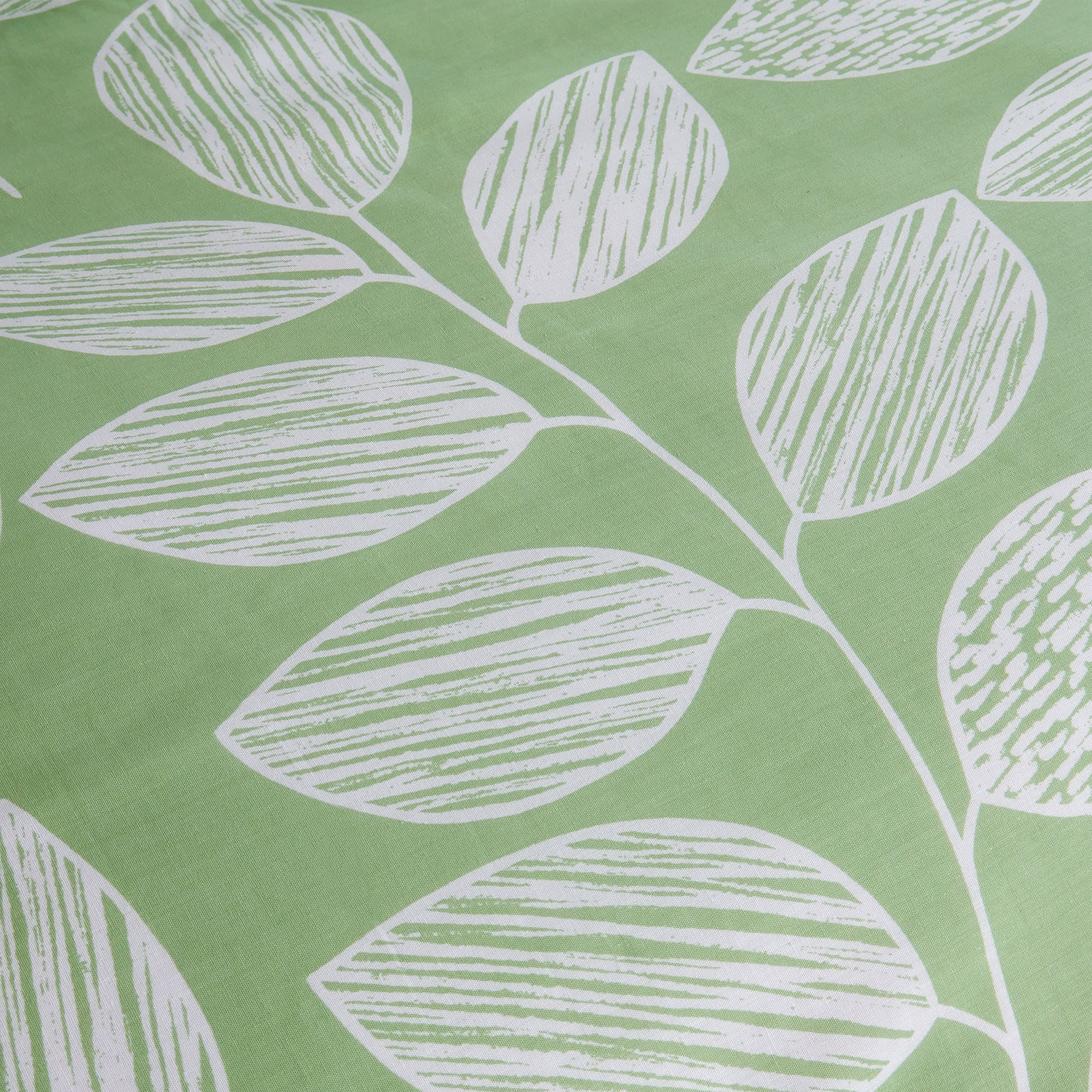 OLIVIA ROCCO Leaf Print Reversible Cotton Rich Duvet Cover Set With Pillowcases Black Bedroom Refresh Easy-Care Comfort