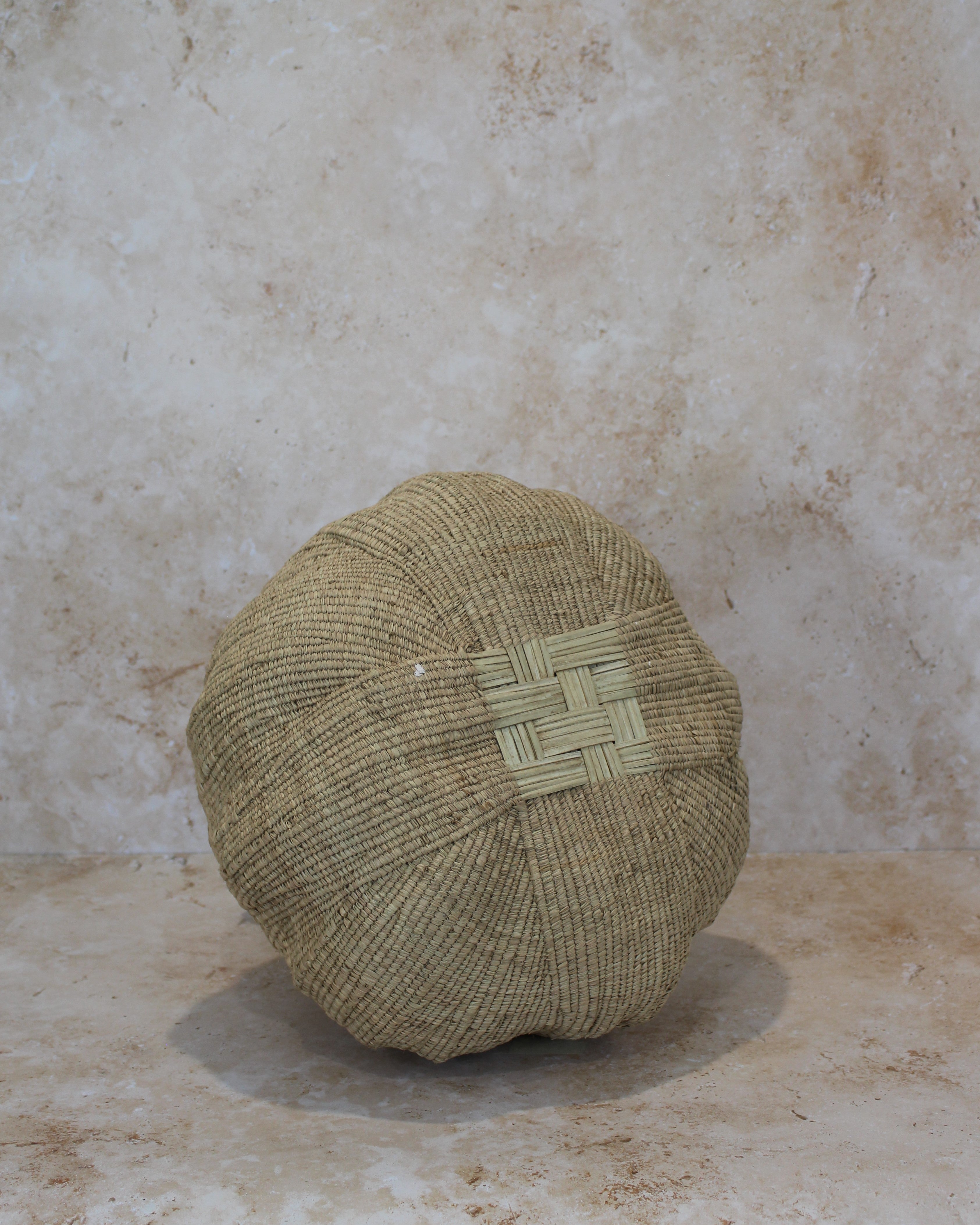 Garlic Gourd woven basket - Zimbabwe - 126.8