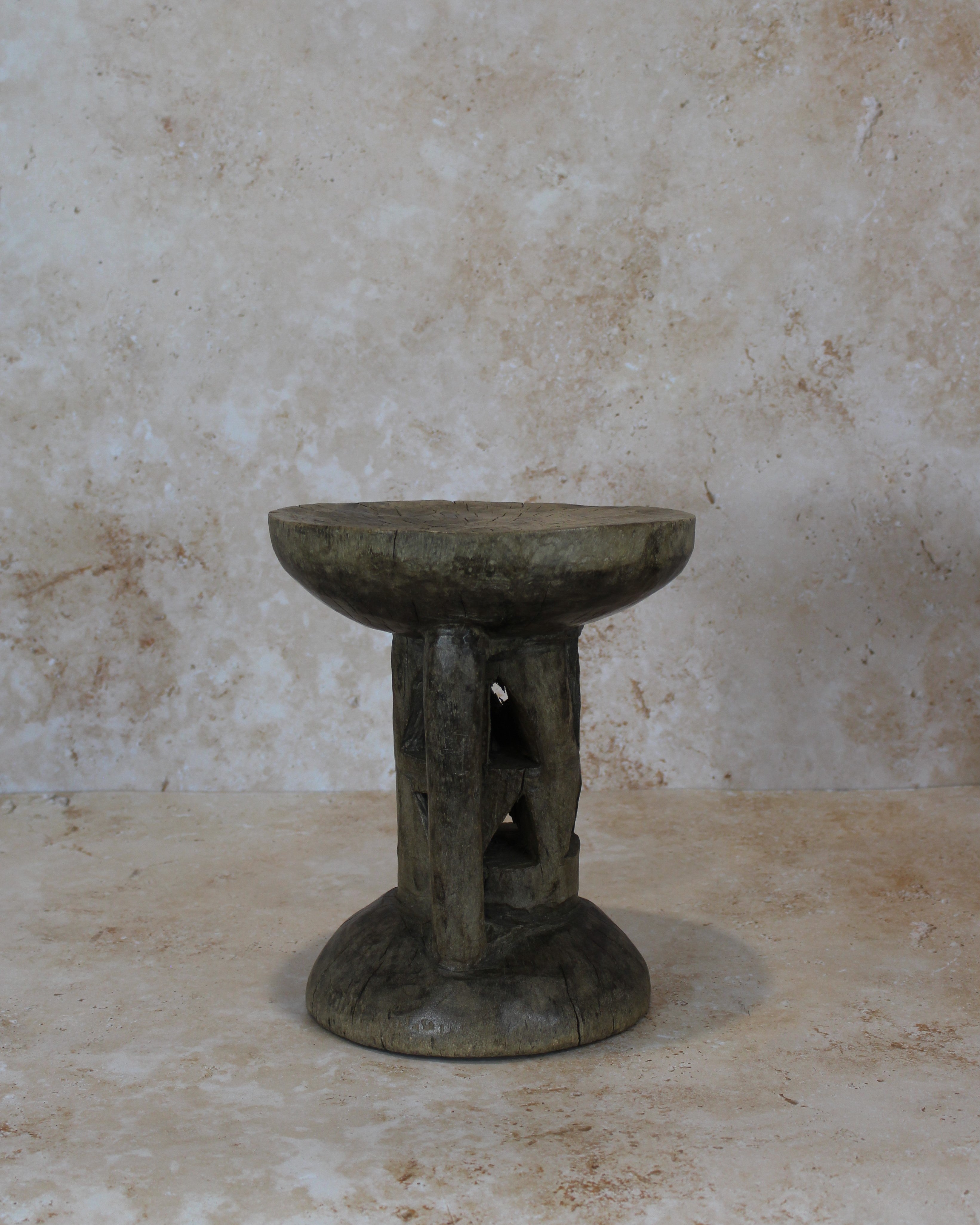 Tonga Stool - 20.1